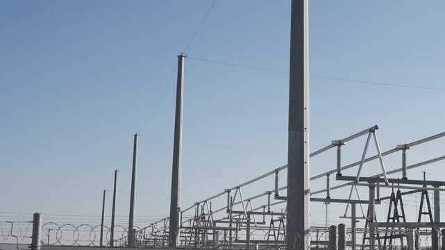 Electrical power distribution sub-station 