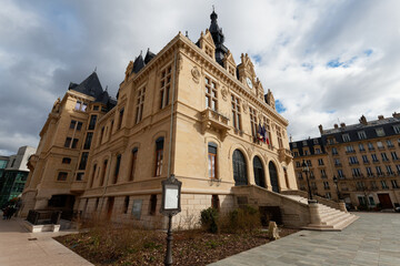 Fototapeta premium Built between 1887 and 1891, town hall of Vincennes a town to the East of Paris.