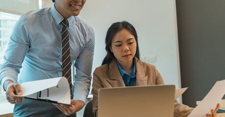 Successful Business Negotiation Between Partners