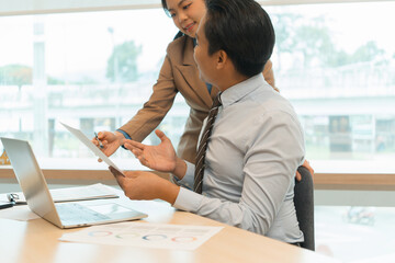 Successful Business Negotiation Between Partners