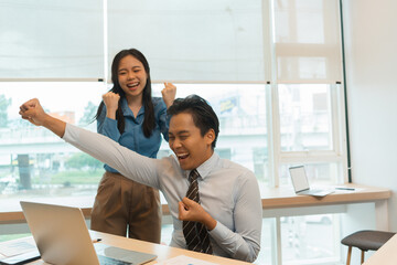 Successful Business Negotiation Between Partners