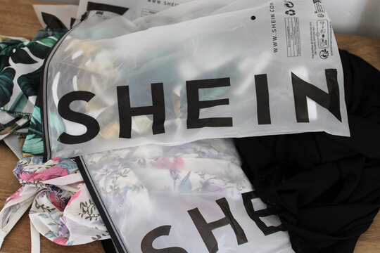 Sacs emballage de la marque Shein