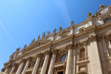 Obraz premium Windows and pillars of St Peter’s Basilica August 2024 Grand church detail