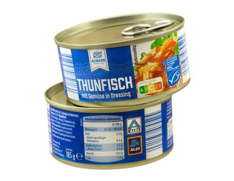German Tuna with Dressing Almare Seafood MSC  isolated on white background   Thunfisch