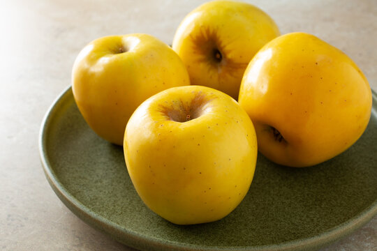 A view of a plate of opal apples.
