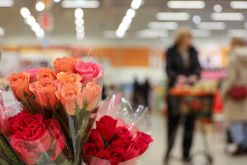 Bouquets of rose flowers in the shop, sale on March 8