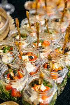 Catering service offering individual salads in jars