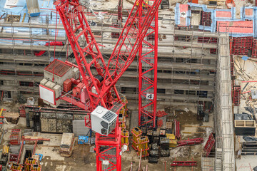 Baukran auf der Baustelle in Berlin