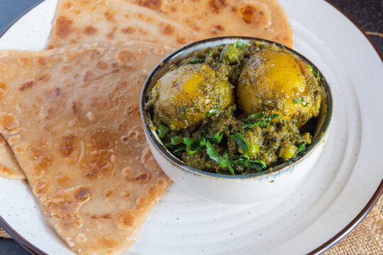 Sobuj Aloor Dum with Paratha | Bengali Green Masala Potato Curry | Spiced Potato Dum Aloo with Flatbread | Traditional Indian Vegetarian Meal