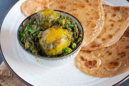 Sobuj Aloor Dum with Paratha | Bengali Green Masala Potato Curry | Spiced Potato Dum Aloo with Flatbread | Traditional Indian Vegetarian Meal