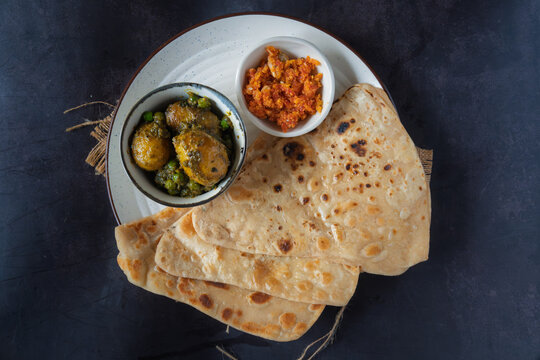 Sobuj Aloor Dum with Paratha | Bengali Green Masala Potato Curry | Spiced Potato Dum Aloo with Flatbread | Traditional Indian Vegetarian Meal