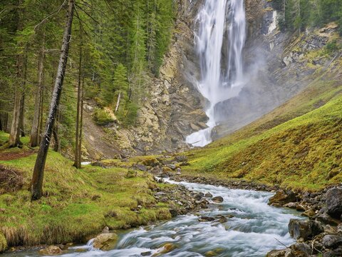 Iffigfall waterfall, Lenk, Simmental, Canton Bern, Switzerland