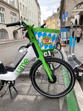 mietfahrrad, elektrobike, m&uuml;nchen, lime, fahrrad, gen4 e‑bike, fahrrad mieten, e-bike, radfahren, klima, mieten, mobil, tourismus, bike, touristen, lustig, spa&szlig;, app, servus, lime-app, vermietung, fah