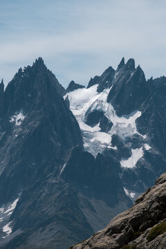 Majestic Mountain Peaks &ndash; Scenic Alpine Landscape