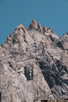 Majestic Mountain Peaks &ndash; Scenic Alpine Landscape