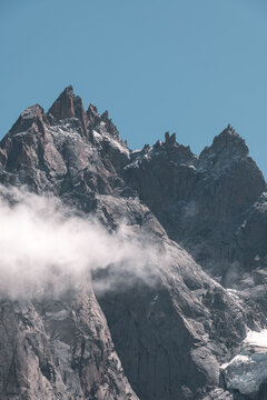 Majestic Mountain Peaks &ndash; Scenic Alpine Landscape