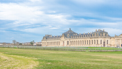 Obraz premium Grandes écuries du château de Chantilly, Oise, France.