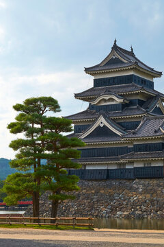Visit to Matsumoto Castle With Manicured Gardens in Japan