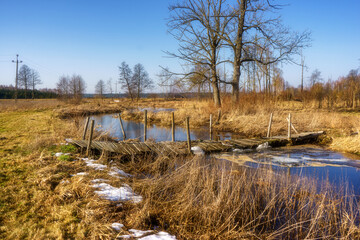 Wiosna wkracza w Dolinę Górnej Narwi, Podlasie, Polska © podlaski49