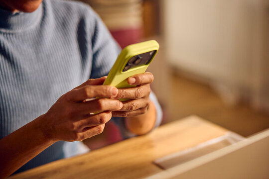 Anonymous woman sends texts via her phone