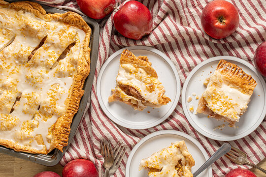 Sheet Pan Apple Pie