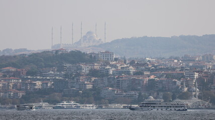 Fototapeta premium Panoramic view of Istanbul city showcasing its iconic skyline, historic architecture, and vibrant urban landscape in Turkey.