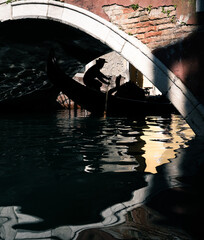 silhouette of gondola in venice italy © Agata Kadar