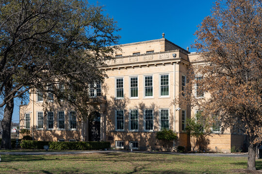 Kerr County Courthouse in Kerrville, Texas