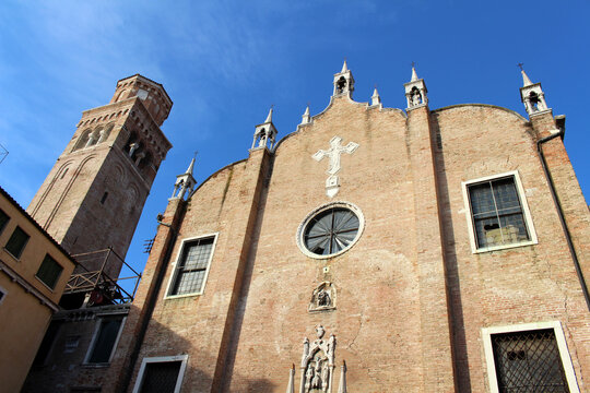 Sant Aponal front facade Venezia August 2024