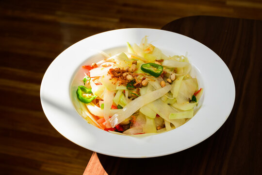 Papaya Spicy salad, Vietnamese cuisine