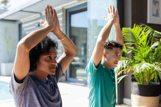 Male engineer debugging vdpa on Linux host using dmesg DPDK logs vfio-pci dpdk-devbind