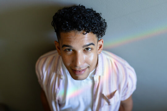 Man asking how to calculate cash flow from assets using balance sheet documents in chat