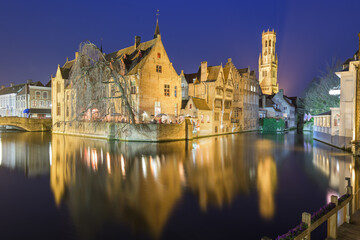 Obraz premium Bruges, Belgium night scene on the Rozenhoedkaai River