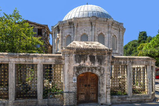 Grand Vizier Ferhat Pasha Tomb in Ey&uuml;p, Istanbul with octagonal dome and iron grilles.