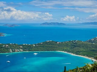 Obraz premium view of Magens Bay Beach and the Caribbean Ocean on Saint Thomas US Virgin Islands from Mountain Top
