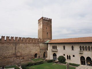 イタリア　ヴェローナ　カステルヴェッキオ博物館