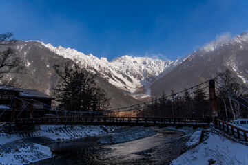 冬の上高地スノーハイク