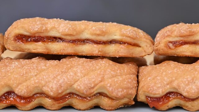 video of jam cookies