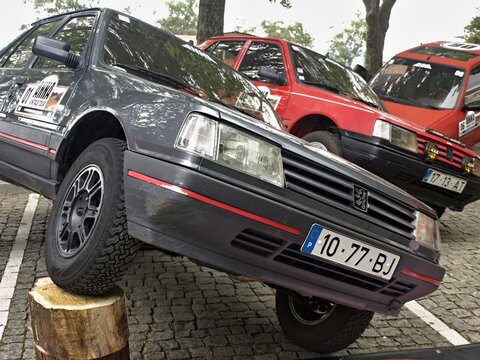 Peugeot 309 hatchback displaying off-road capabilities