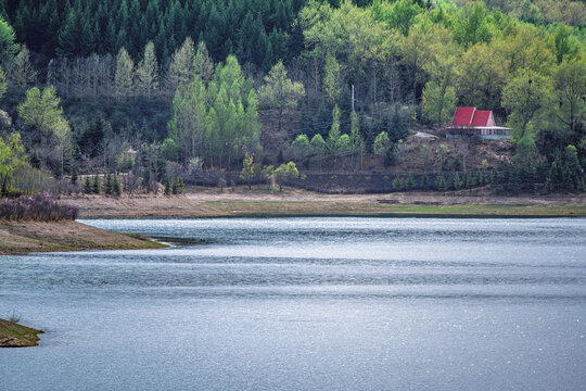 Scenery of Lianhu Lake Scenic Area, Xining City, Qinghai Province, China