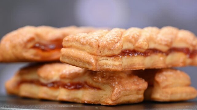 video of jam cookies