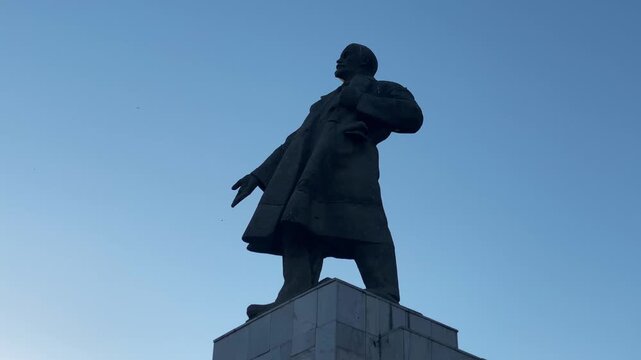 Lenin soviet monument