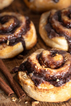Fresh glazed cinnammon rolls closeup
