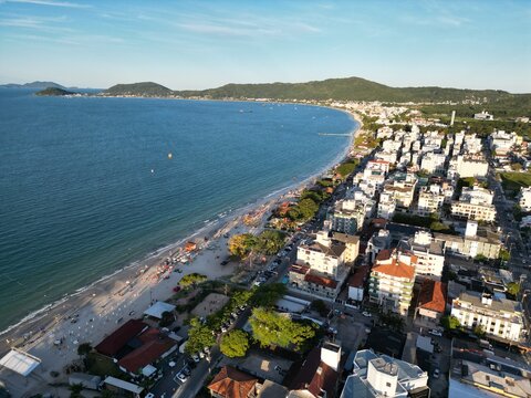Praia de Canasvieiras Florian&oacute;polis
