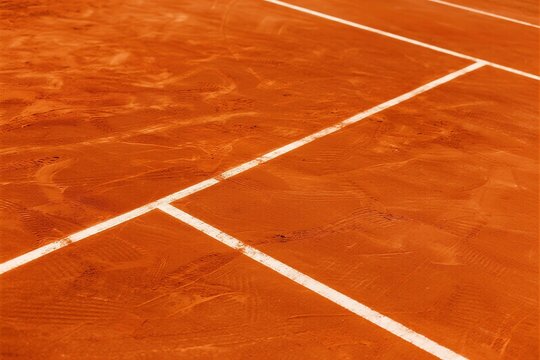 Clay tennis court surface