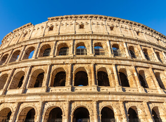 Fototapeta premium Colosseum (Coliseum) building in Rome, Italy