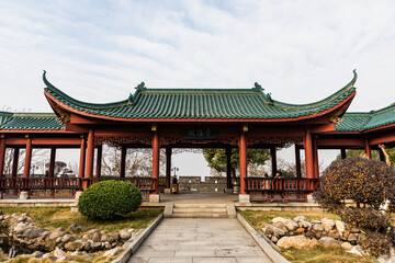 Naklejka premium Traditional Chinese Pavilion at Yueyang with Curved Tile Roof