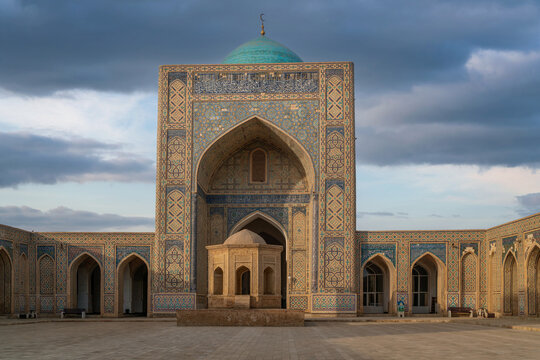 Kalyan Mosque - the main Friday mosque of Bukhara on a sunny day, Bukhara, Uzbekistan