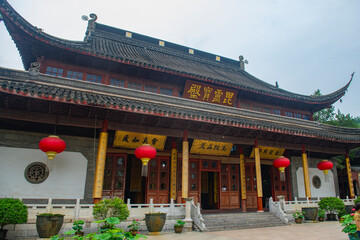 Obraz premium Mahavira Hall (Main Hall, Piling Treasure Palace) of Qixia Temple. This temple is a Buddhist temple in Qixia Mountain Scenic Area, Qixia District, Nanjing city, Jiangsu Province, China. 