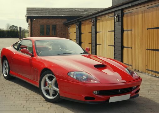 Ferrari 550 Maranello, red sports car.